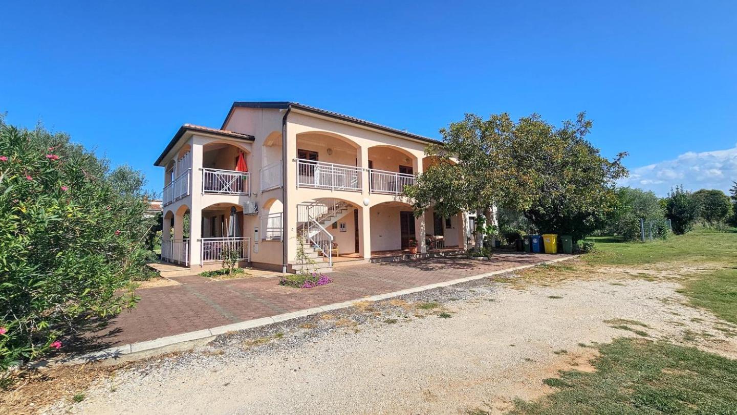 Apartmán Viola Three Novigrad Istria Exteriér fotografie